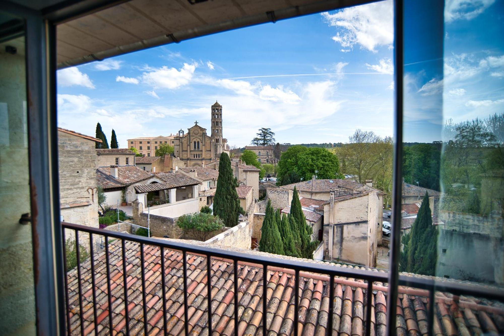 Chambre D'Hote Vue Exepitonnelle 于泽斯 外观 照片